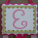 Scallop Border Hairbow Holder, with Monogram initial...click to enlarge